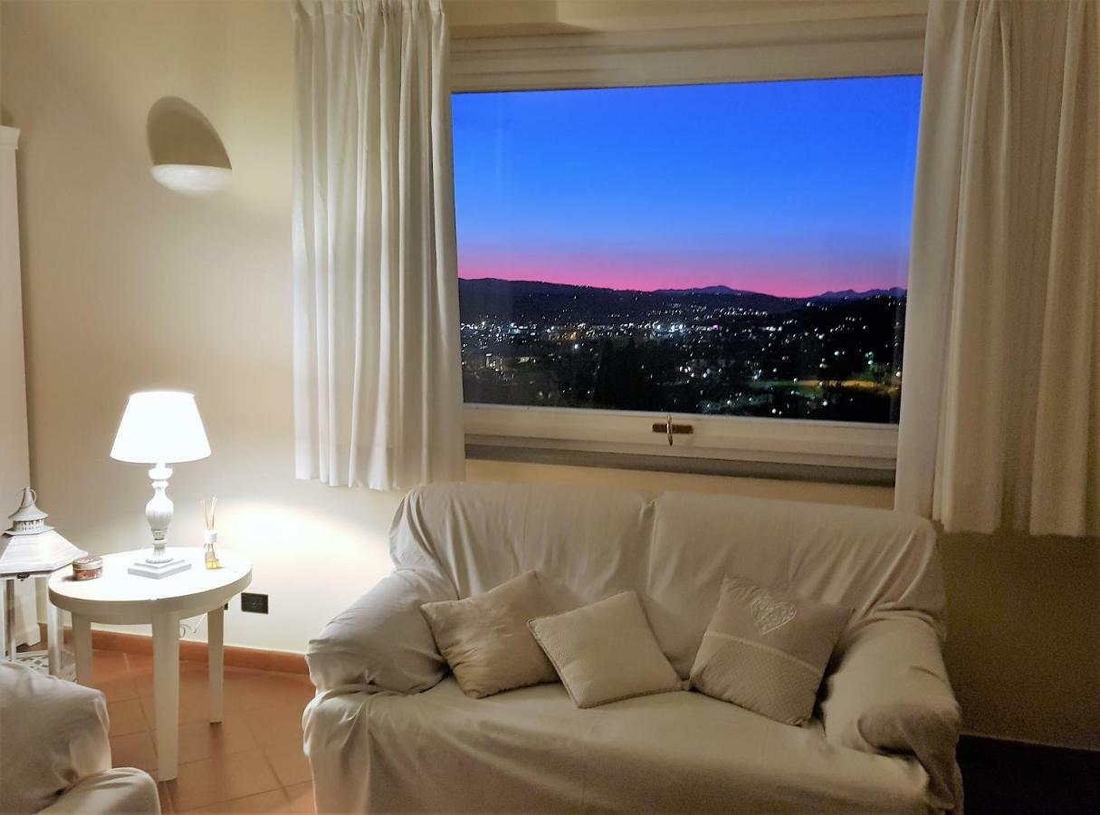 Apartament La Casa Di Chloe Poggibonsi Zewnętrze zdjęcie